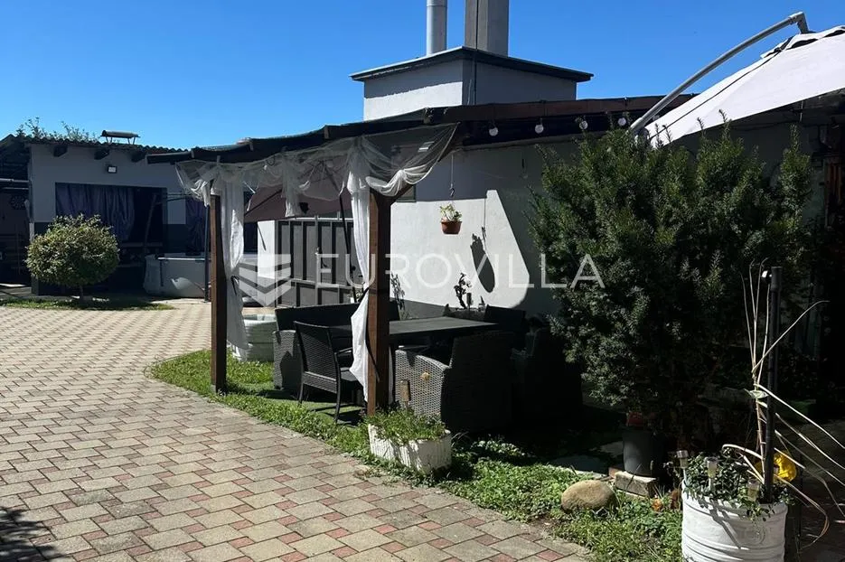 oriovac, obiteljska kuća s okućnicom i garažom, odmah useljiva - slika 23