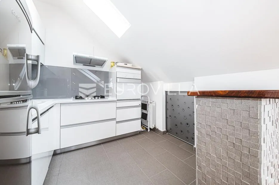 zagreb, šalata, prekrasan trosoban stan nkp 90 m2 - slika 6