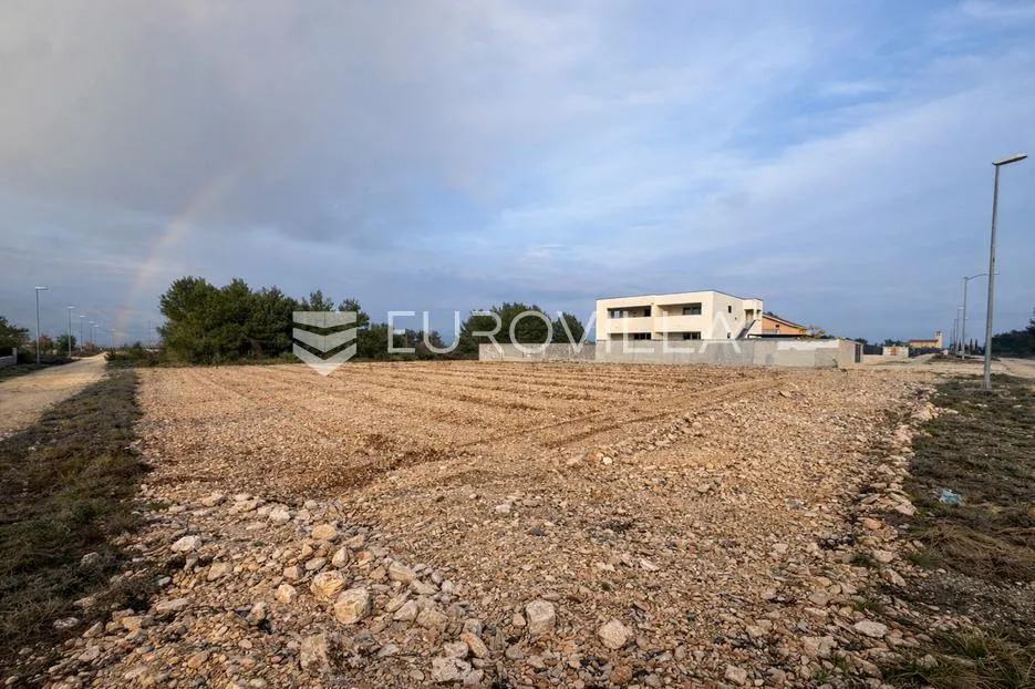 zadar, paljuv, građevinsko zemljište s pogledom na more 1049 m² - slika 4