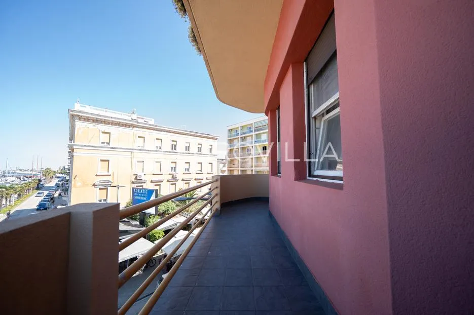 zadar, branimirova obala, trosoban stan s pogledom na more na izvrsnoj lokaciji - slika 4