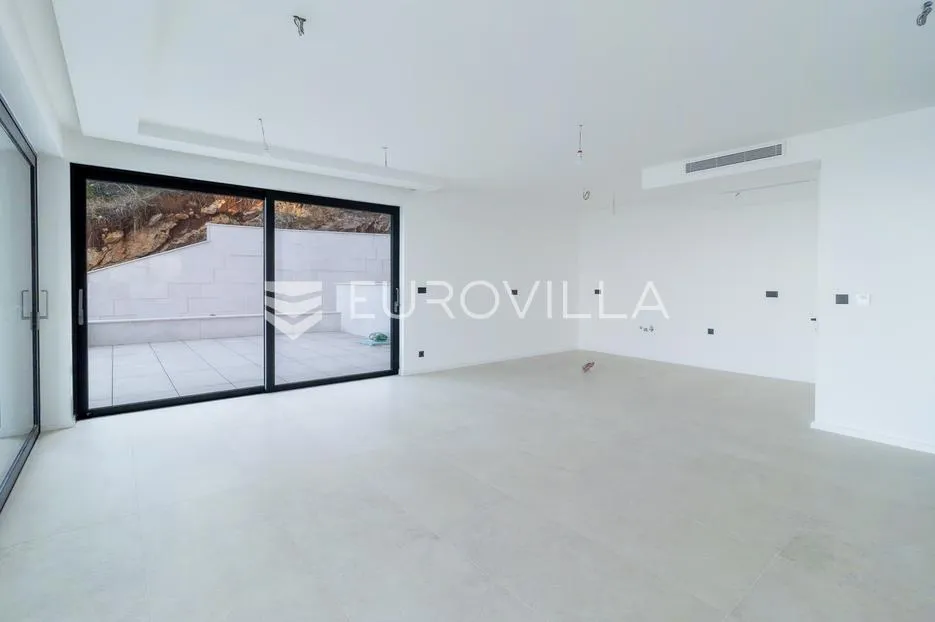 opatija, dvoetažni, četverosobni stan s pogledom na cijeli kvarner, 212,71 m² - slika 12