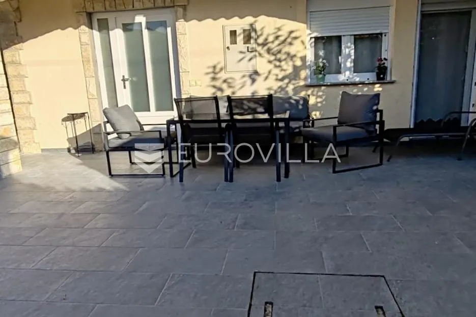 rab, supetarska draga, trosoban stan 85 m² s okućnicom od 39 m² - slika 11