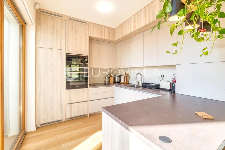 zagreb, mlinovi moderan troetažan stan 3 parkirna mjesta, 213 m² - slika 6