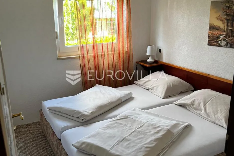 kuća, plitvice, rakovica, 4 apartmana, okućnica 1200 m² - slika 17