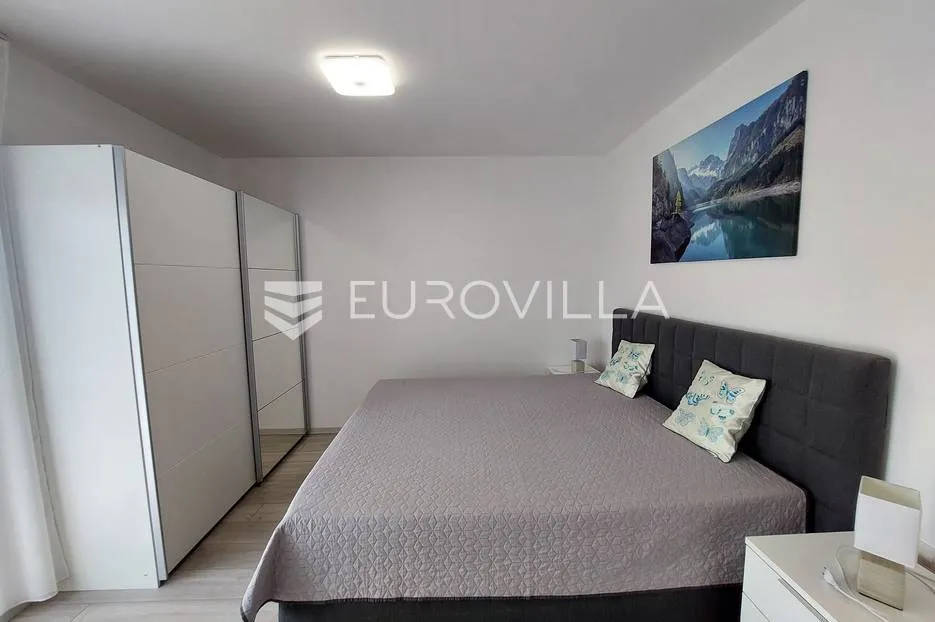 šišan, moderna villa s bazenom na mirnoj lokaciji - slika 31