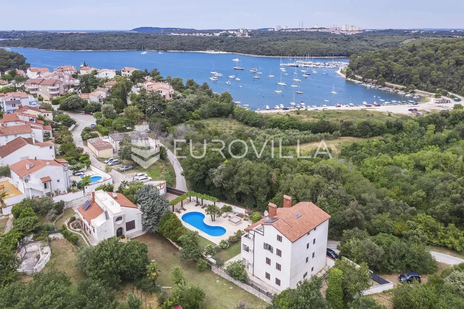 Medulin, Banjole, ekskluzivna apartmanska kuća 150 m od mora - Banjole, Medulin
