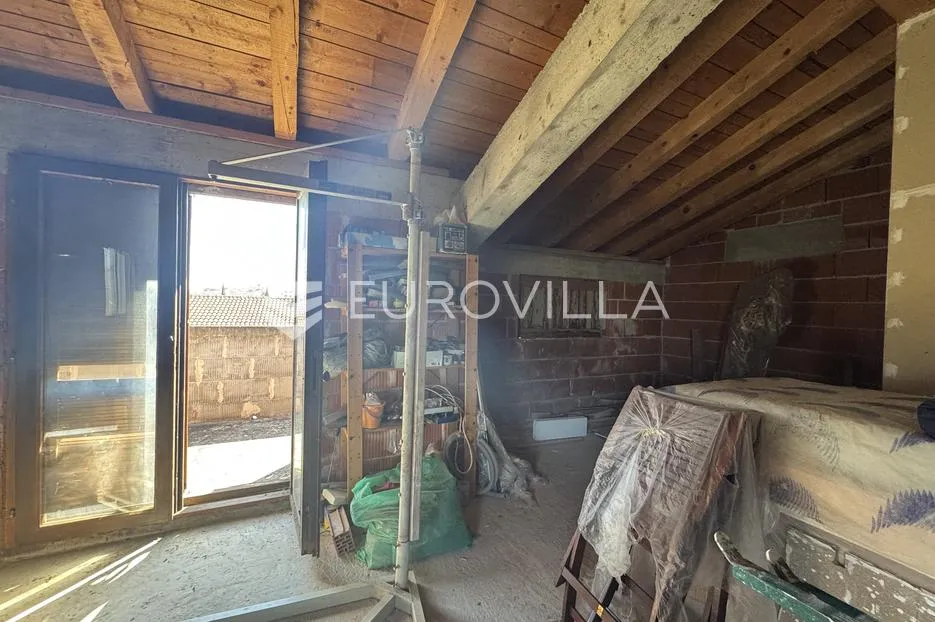 istra, rovinjsko selo, dva stana u roh bau fazi i okućnica 591 m² - slika 24