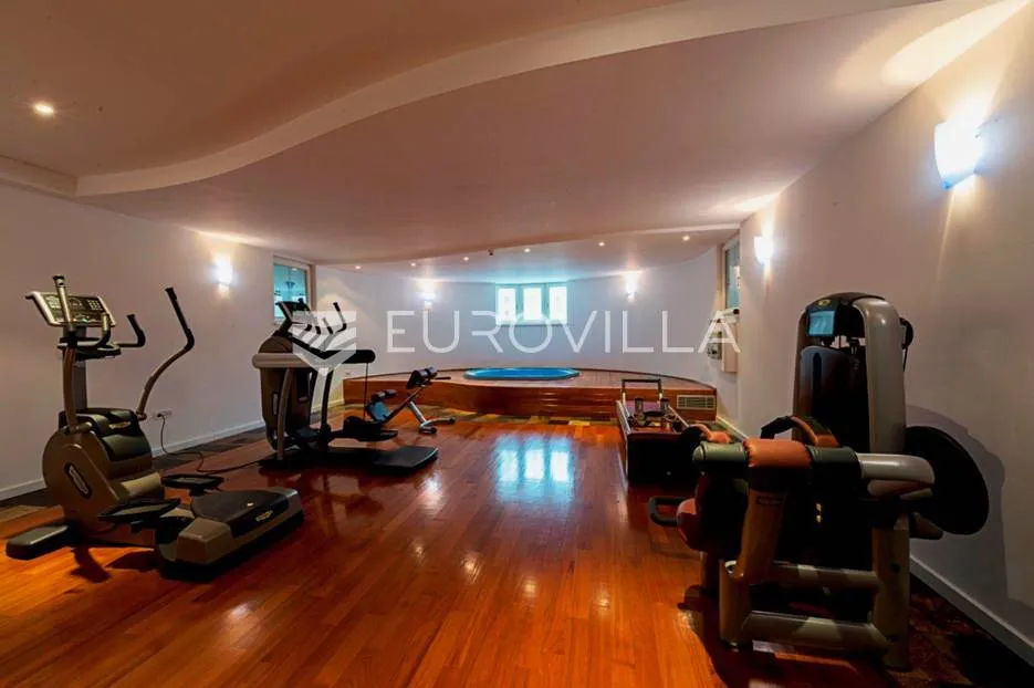 tuškanac luksuzna obiteljska vila 600 m² - slika 26