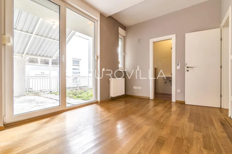 zagreb, vrapče, jačkovina, četverosoban dvoetažan stan 173 m² - slika 6
