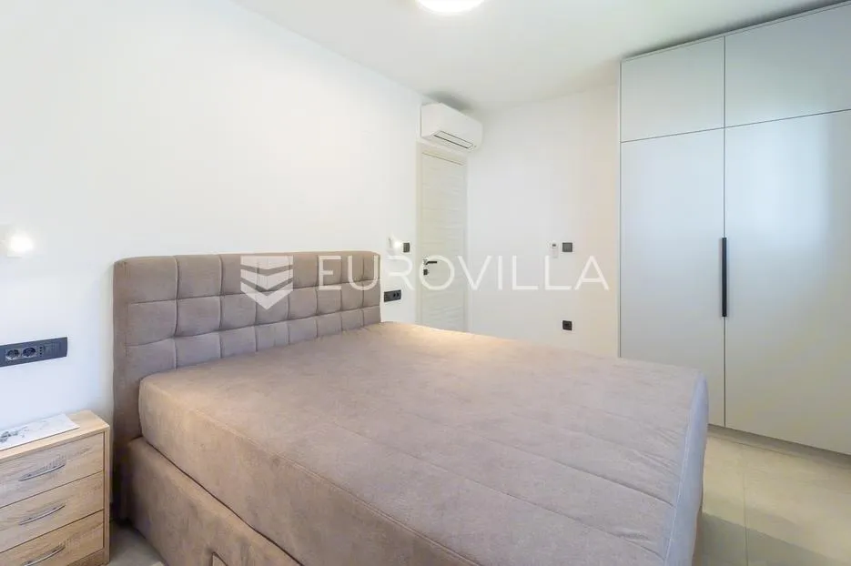 malinska, sveti vid, prekrasna mediteranska vila sa bazenom - slika 13