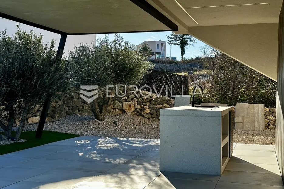 otok krk, vrbnik, luksuzna villa s bazenom - slika 4
