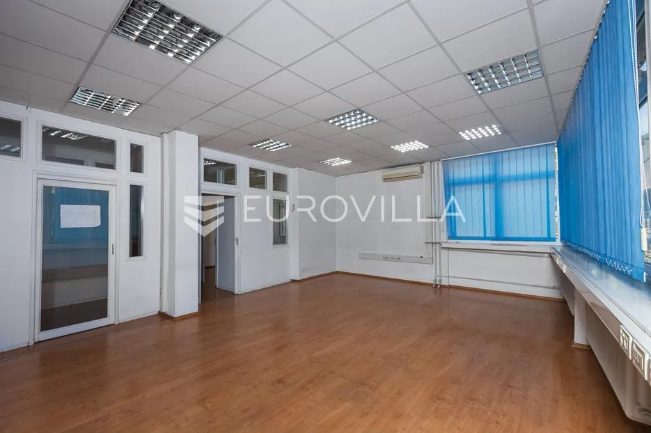rijeka, centar, poslovni prostora 516 m², 1. kat, lift - slika 37