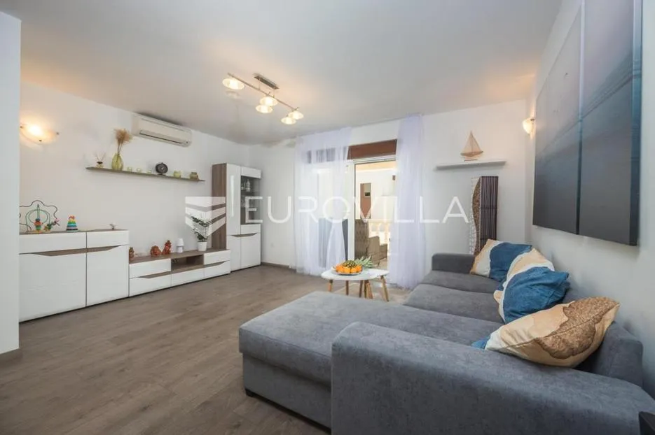 medulin, istra, luksuzna samostojeća vila 205 m² s bazenom i pogledom na more - slika 5