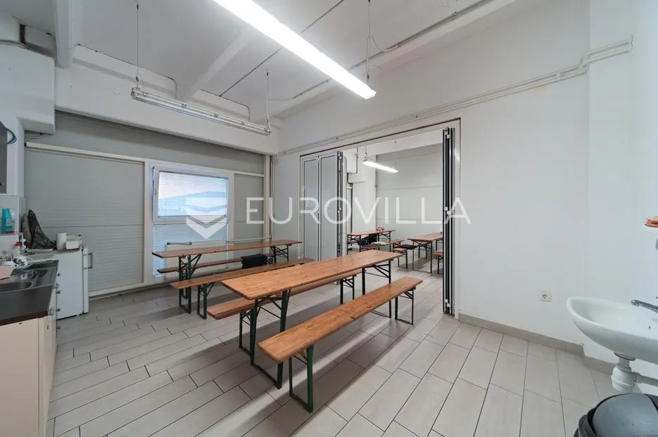 osijek, antunovac, novija poslova zgrada u industrijskoj zoni 1256 m² - slika 6