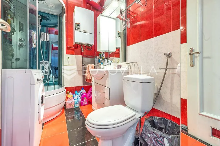 zagreb, bauerova, dvosoban stan 68 m² - slika 6