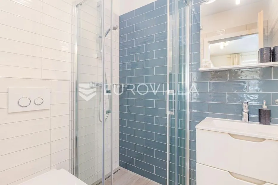 istra, ližnjan, moderan studio apartman za najam s terasom i parkingom - slika 6