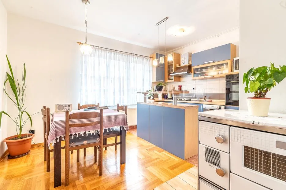 zagreb, sesvete, stambeno poslovna roh bau kuća 410 m2 - slika 3