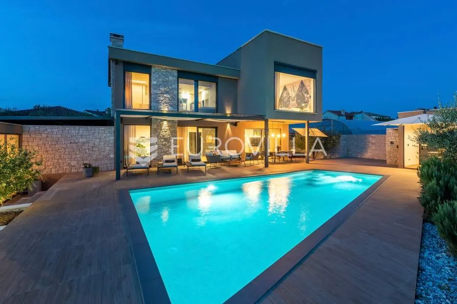 istra, umag, prekrasna vila s bazenom, 156 m² - slika 41