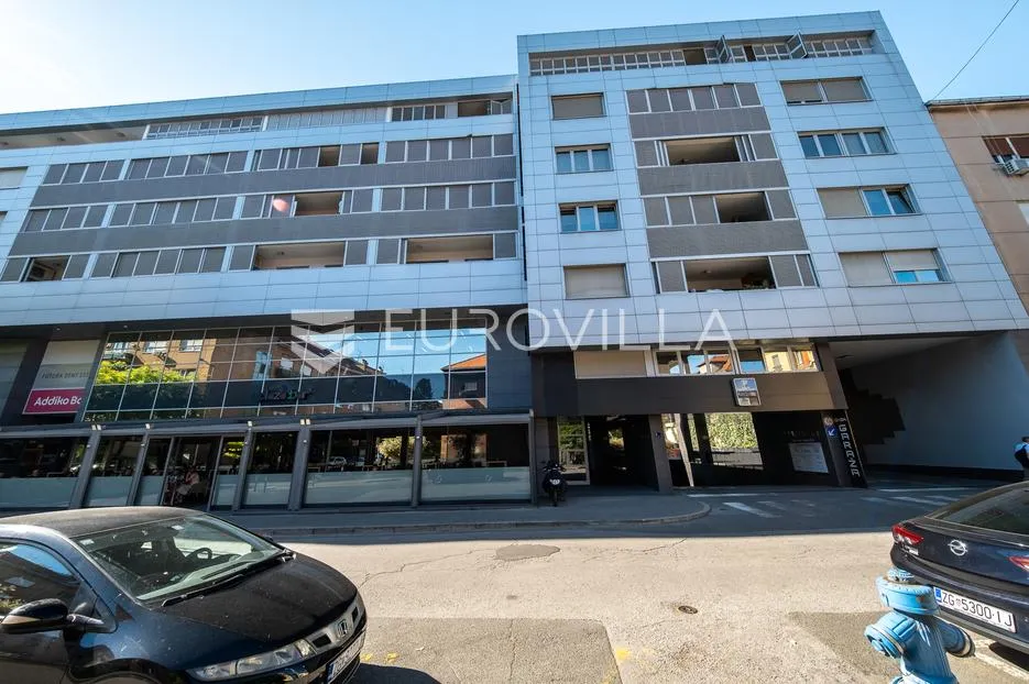 kvaternik plaza dvosoban penthouse s 2 garaže - slika 18