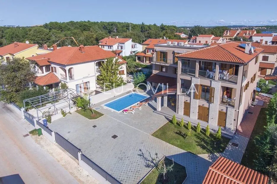 medulin, volme, luksuzan stan 200 m od mora - slika 13