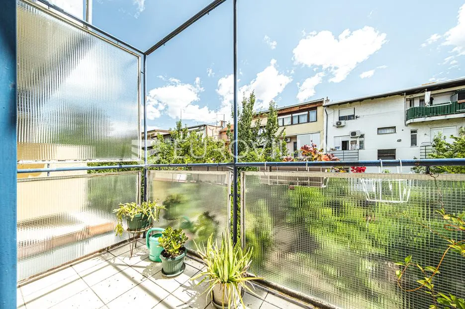 zagreb, trešnjevka, kuća u nizu s vrtom i iznimnim potencijalom, vrhunska lokacija - slika 11