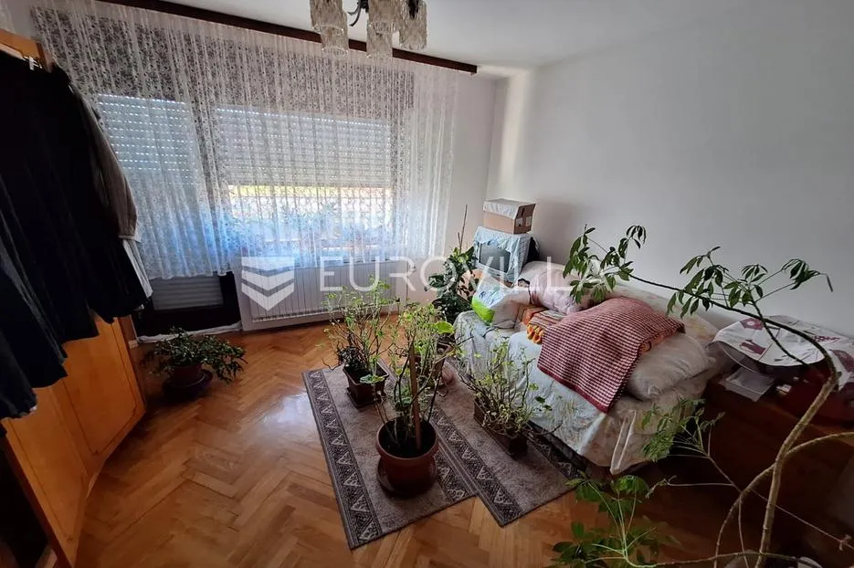 ozalj, kuća 365 m² s gospodarskom zgradom i poslovnim prostorom - slika 3