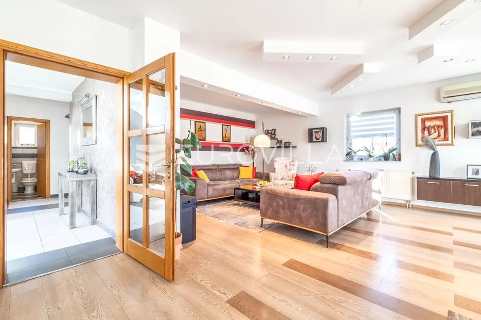dugo selo, prekrasna samostojeća kuća 243 m² - slika 2