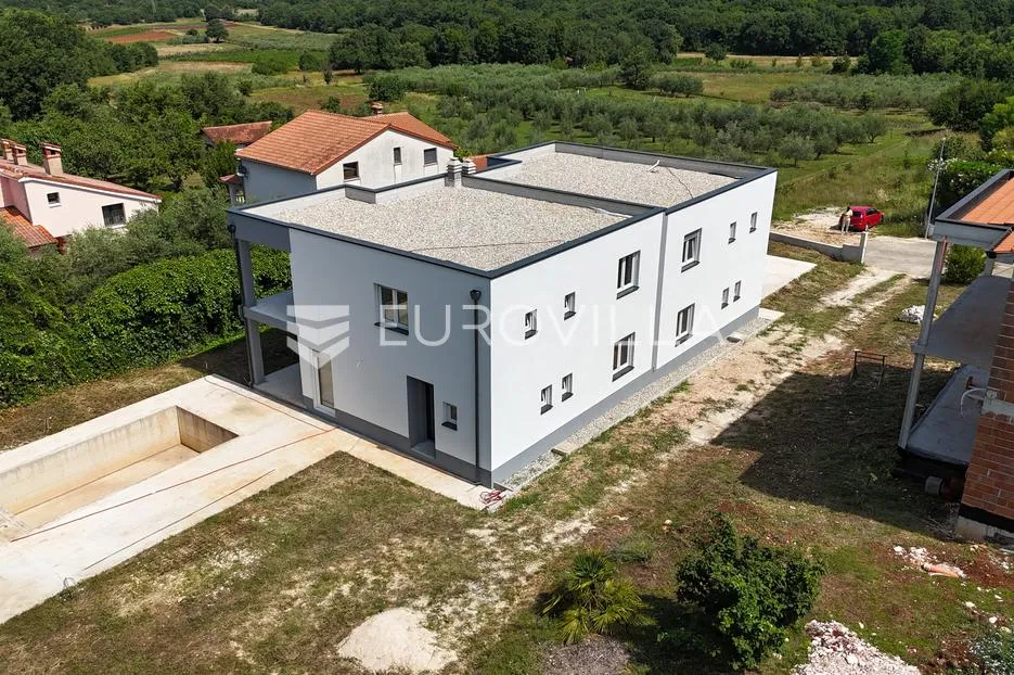 istra, poreč, ekskluzivna dvojna vila vrhunske kvalitete s bazenom i wellnessom - slika 2