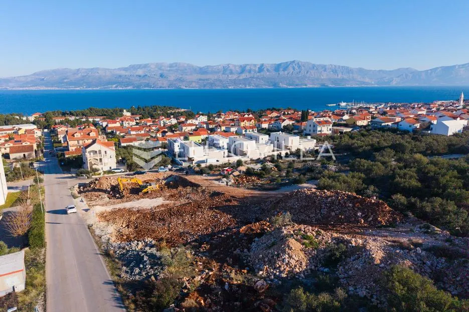 brač, supetar, jednosoban stan južne orijentacije na prvom katu - slika 11