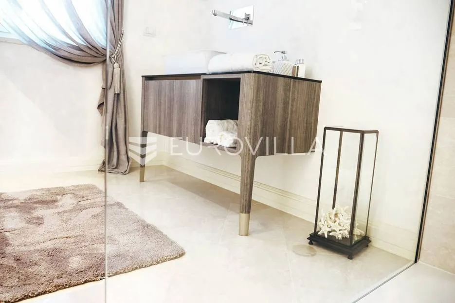 istra, vabriga, prekrasna kamena vila od 260 m2 s bazenom i vrtom - slika 18