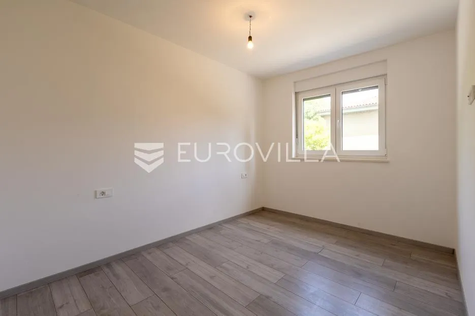 istra, pula, novogradnja, centar grada - slika 7