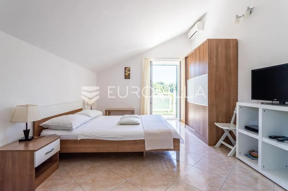 podstrana, mutogras, apartmanska kuća na prekrasnoj lokaciji - slika 20