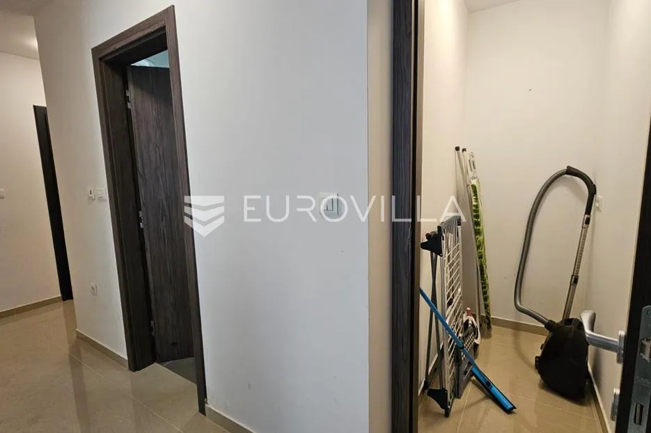 istra, pula, moderan trosobni stan 68 m² s terasom 80 m u blizini mora - slika 9