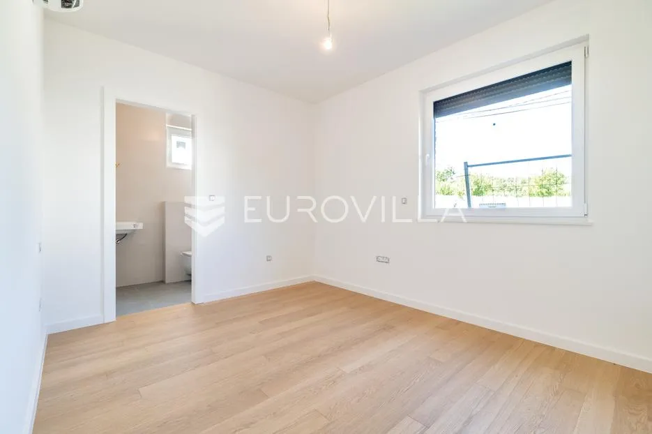 zagreb bukovac četverosoban stan sa duplom garažom i vrtom 140 m² novogradnja - slika 7