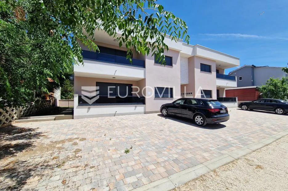vir, prostran i svijetao apartman u prizemlju - slika 20
