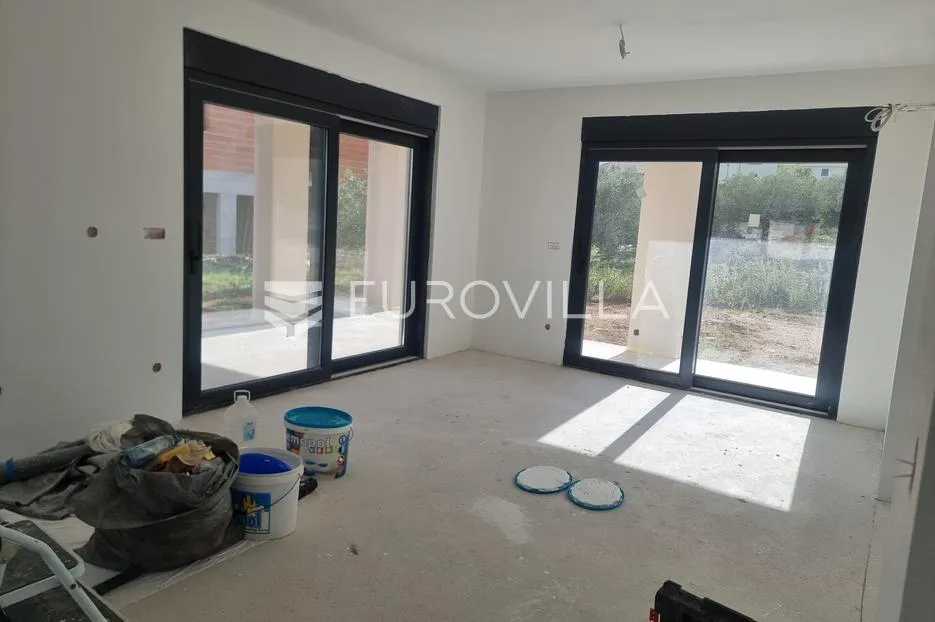 vodice, moderna kuća s bazenom, 190,58 m² - slika 15
