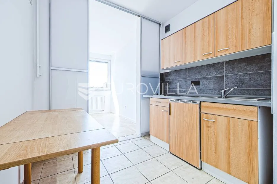 zagreb, trešnjevka, peterosoban stan parkirno mjesto, 118.83 m² - slika 5