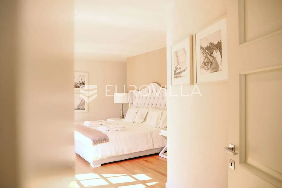 istra, vabriga, prekrasna kamena vila od 260 m2 s bazenom i vrtom - slika 15