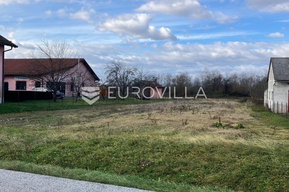 Velika Gorica, Markusevec Turopoljski građevinsko zemljište 1.649 m² mirna lokacija uz ranč Cowboy - Turopolje