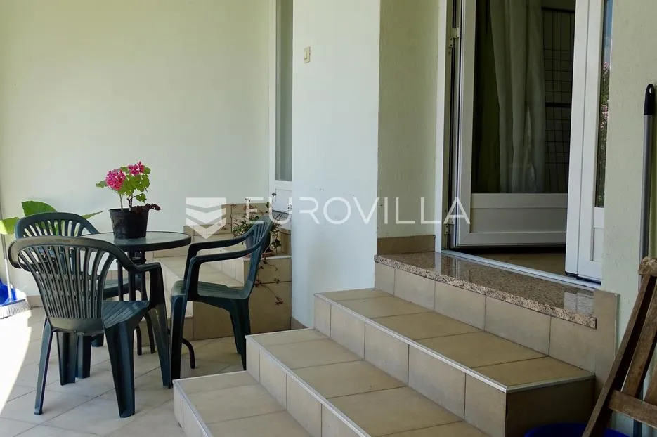 kastav, brestovice, dvosoban stan 110 m² s 2 kupaonice i 2 terase - slika 15