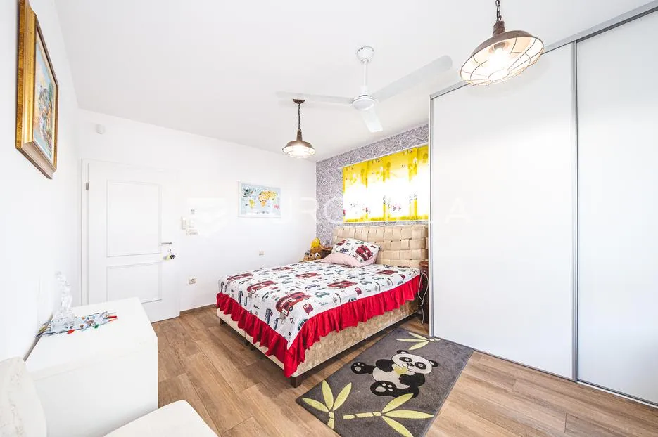 samobor, prekrasna moderna kuća 301 m² - slika 29