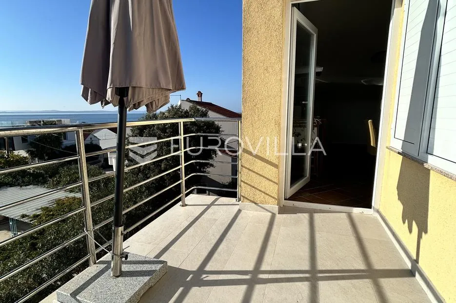 zadar, diklo, uređen dvosobni stan na drugom katu, 74 m² - slika 13