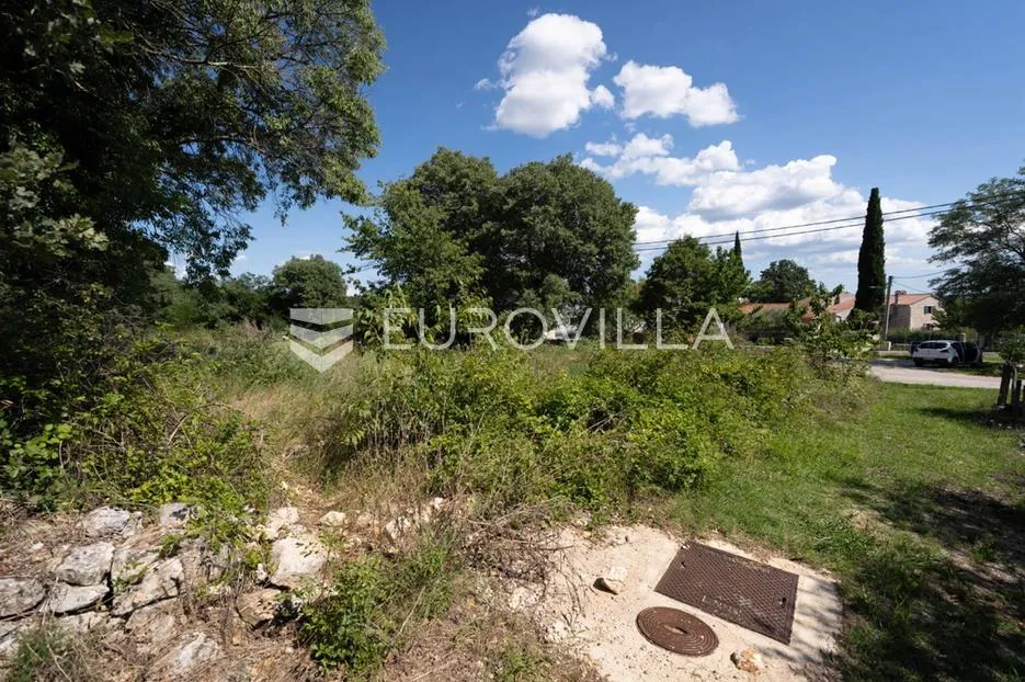 istra, poreč okolica - zemljište s građevinskom dozvolom i projektom kuće s bazenom - slika 2