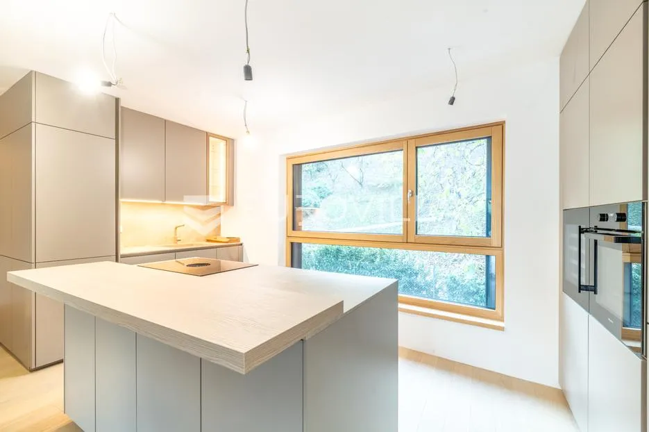 Zagreb, Gornji Grad, luksuzan četverosoban stan NOVOGRADNJA 144 m²