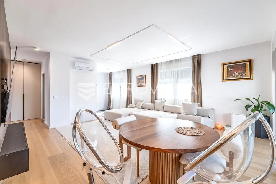 samobor luksuzan dvoetažni trosoban stan 122,28 m² s lođom, terasom i saunom - slika 3