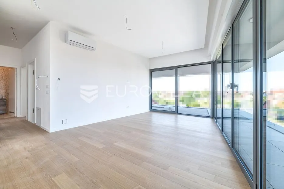 velika gorica, prekrasan trosoban stan 87 m² - slika 2