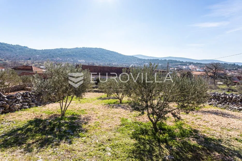 trogir - autohtono dalmatinsko imanje - slika 13