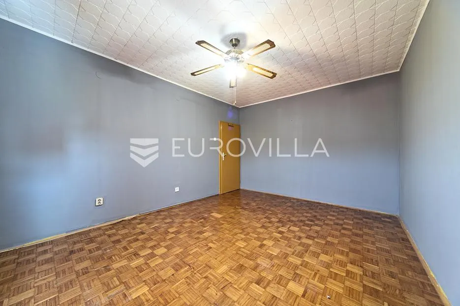 osijek, jug 2, trosoban stan na 2. katu, 49.8 m², obnovljena fasada - slika 12