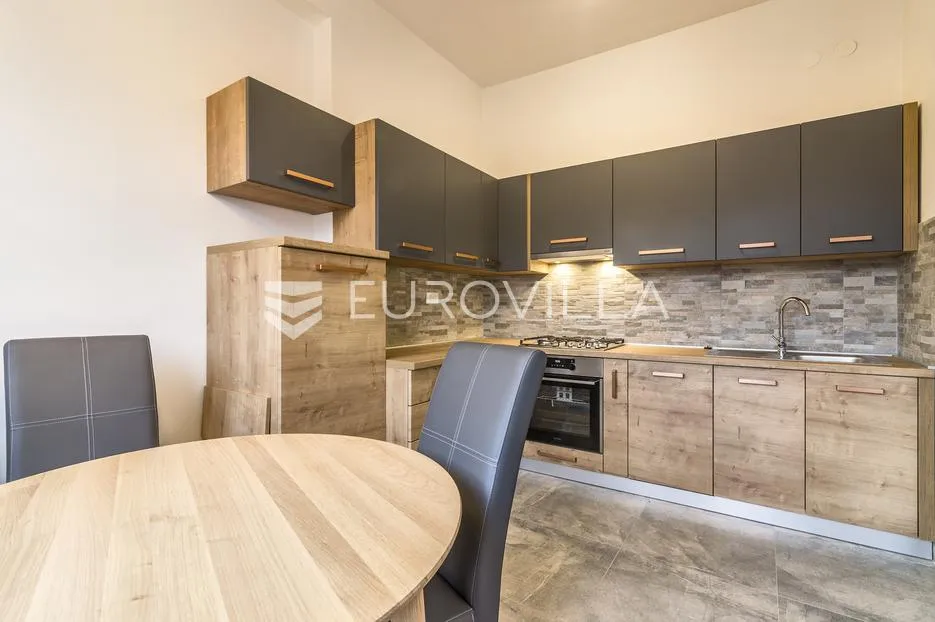 zagreb, ilica, odlično uređen poslovni prostor 130 m², strogi centra - slika 9