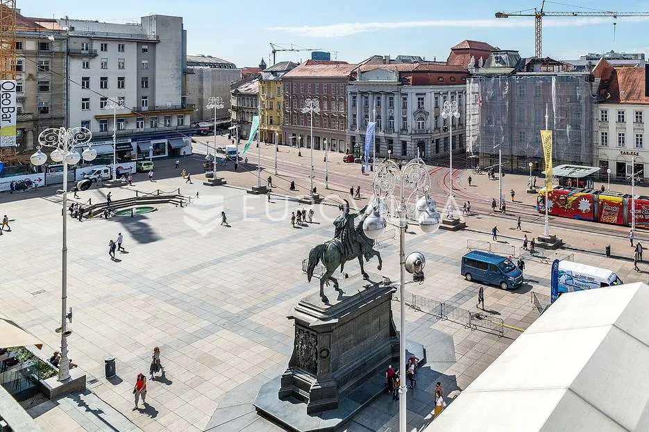 zagreb, trg bana jelačića, ekskluzivan ured 110 m² na 4. katu - slika 5